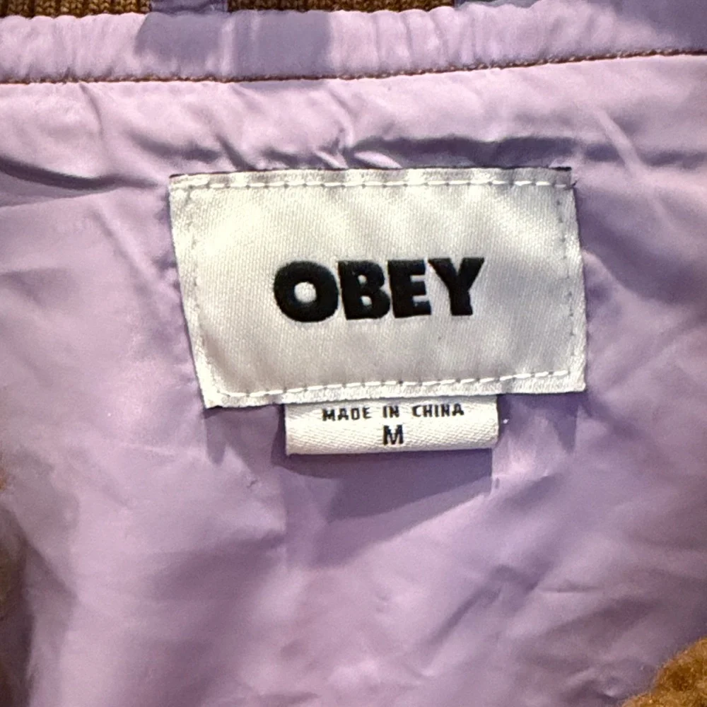 Obey Women’s Brown and Purple Patterned Puffer Jacket With Pockets! - Picture 3 of 11